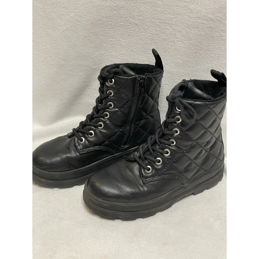 H&M Youth Size 1 Quilted Ankle Top Black Leather Lace Up Zipper‎ Boots